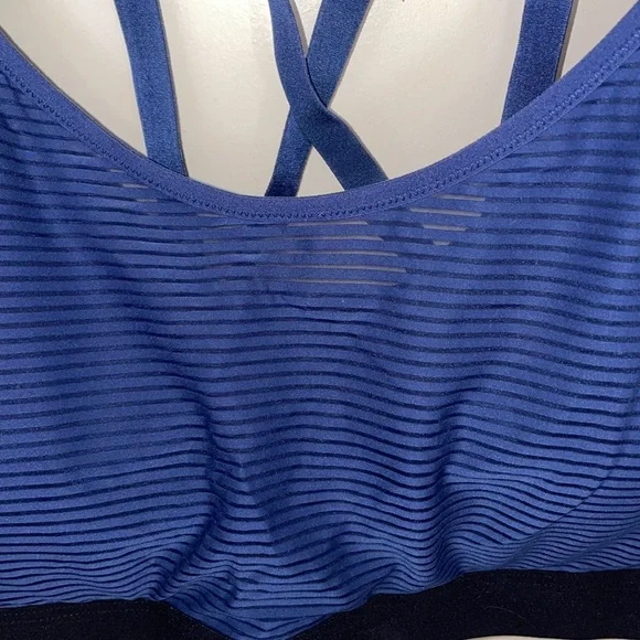 Nike women’s XL strappy yoga sports bra (navy) - Picture 6 of 7